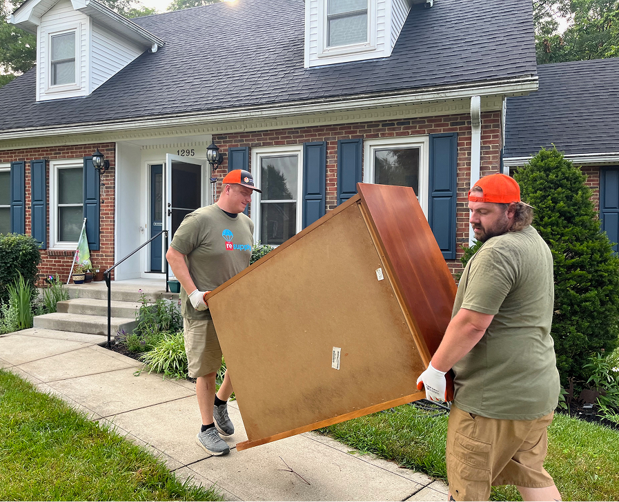 Full-Service Removal and Donation Pickups