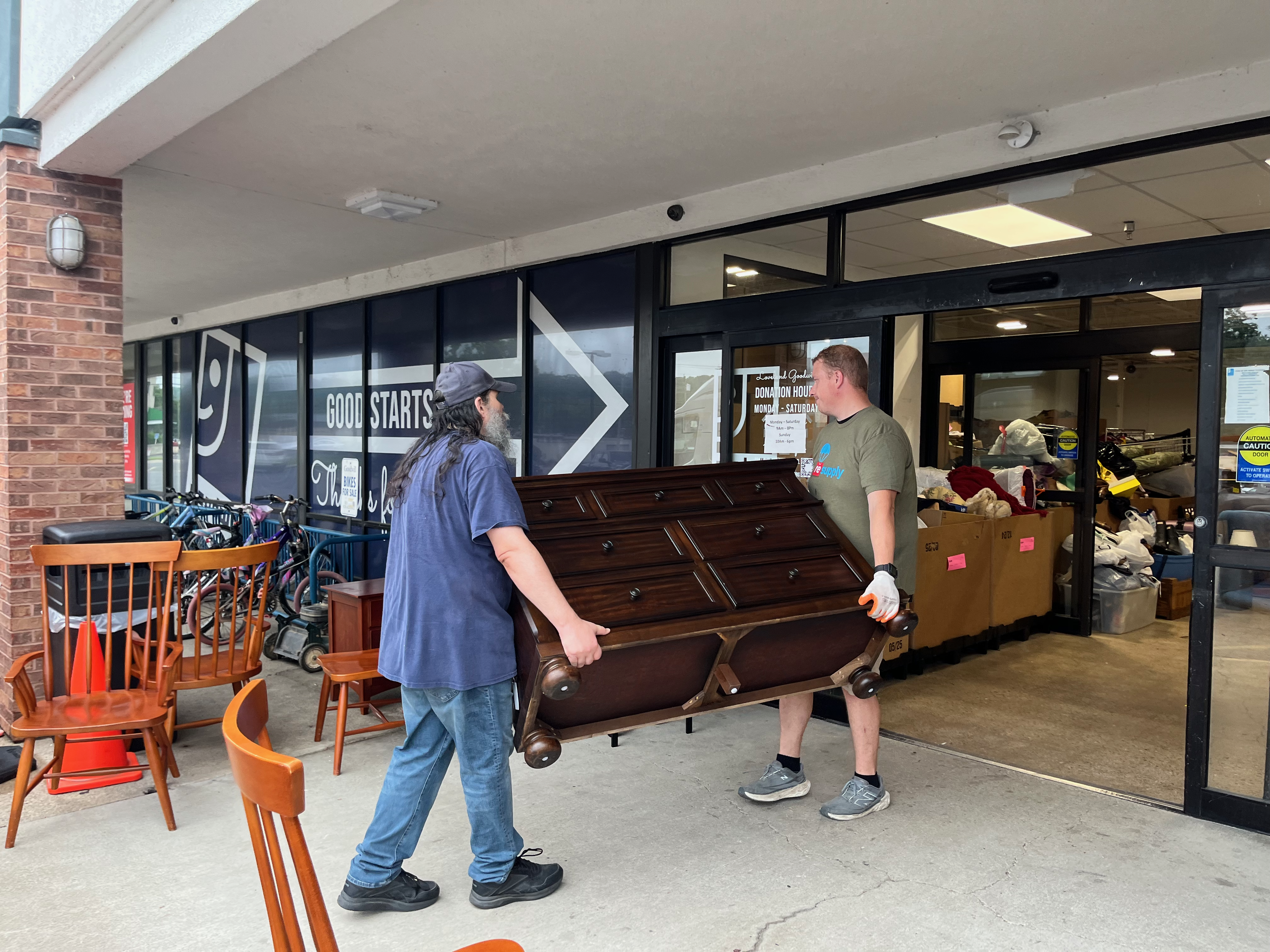 Veteran-owned donation pickup company